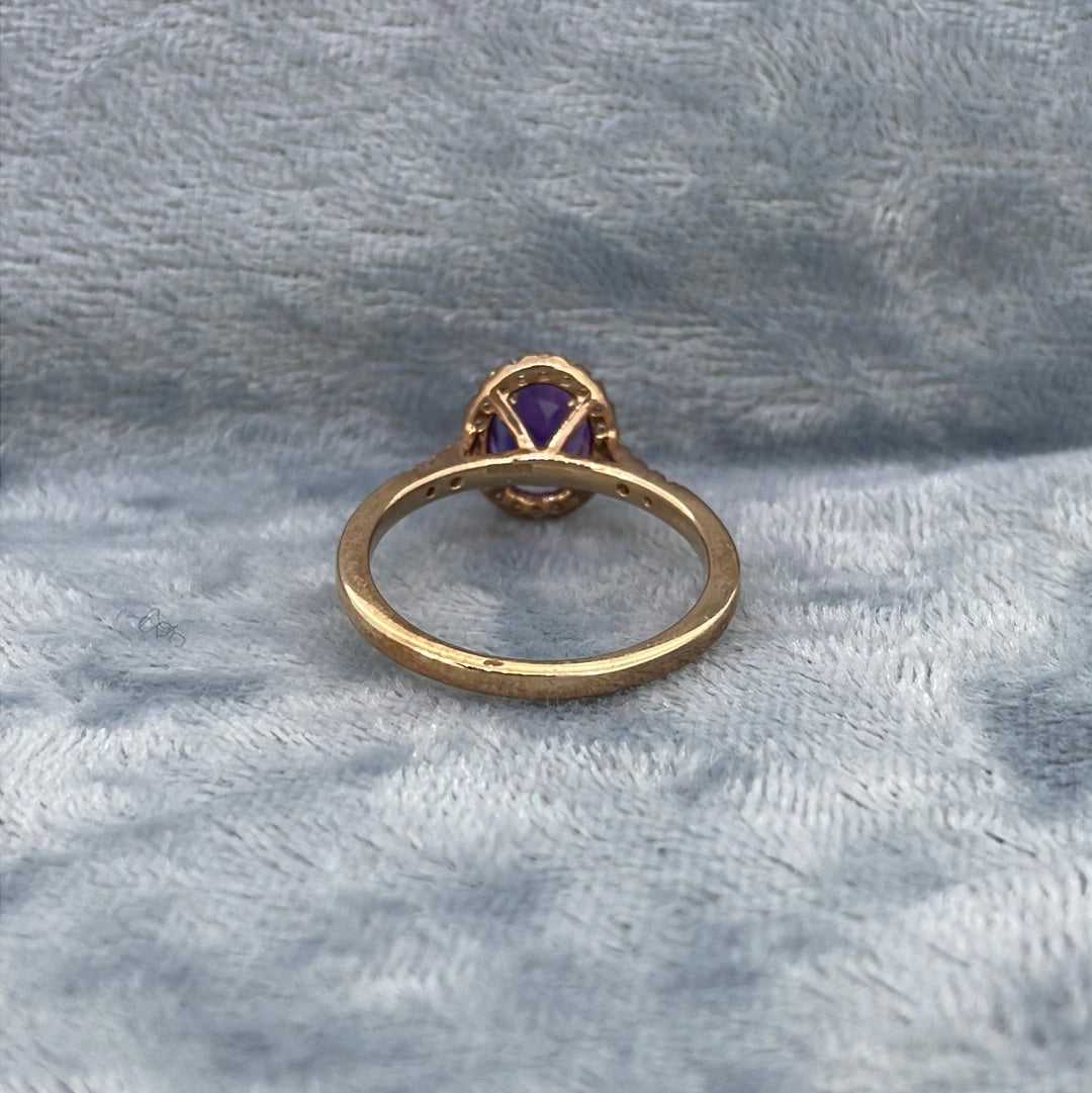 R0760 9ct Amethyst Oval with delicate diamond halo 0.25ct R966C1-AM