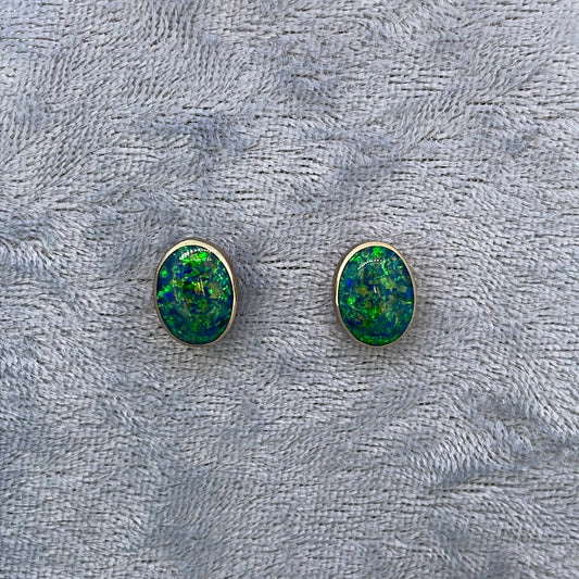 E3217 9ct Studs Opalite Oval med green/blue/red ER1512