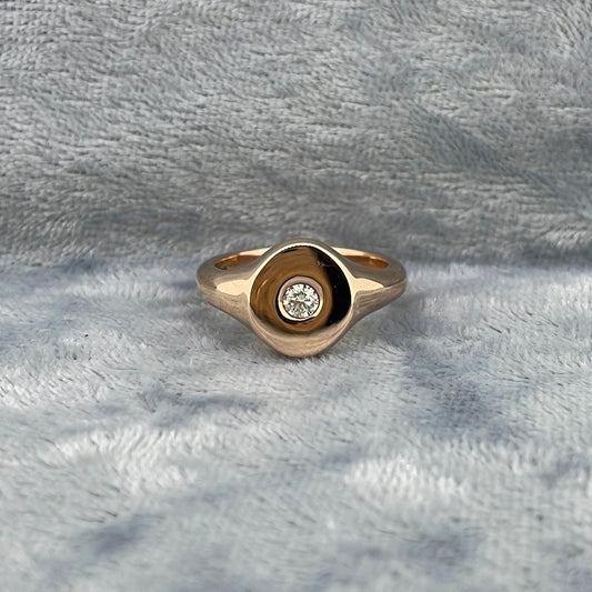 R0669 9ct Diamond Oval face rose gold S10H