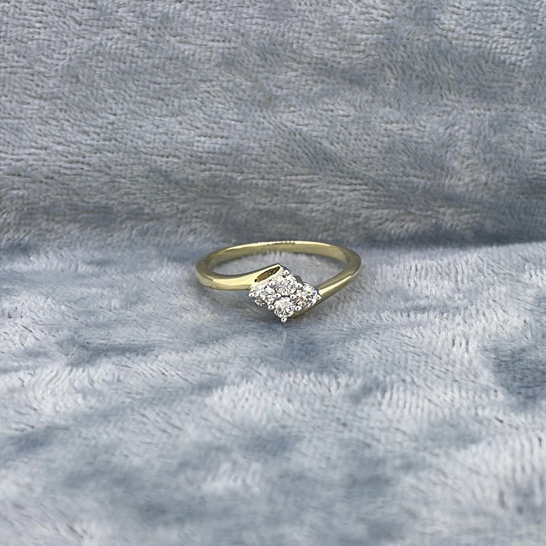R0829 9ct 4 Diamond cluster ring – Alex Appleton Jewellers