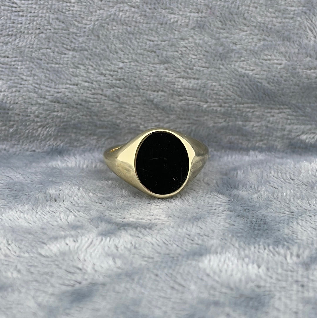 R0797 9ct  Signet ring Size K S9H 11x10