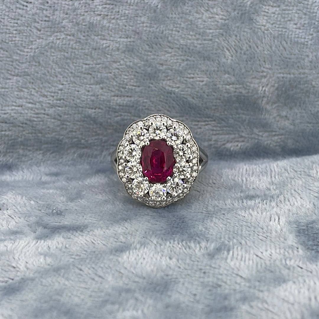 R0492 18ct Ruby/Dia Ruby 1.58ct and dia 10x0.10ct 40x0.01ct cluster