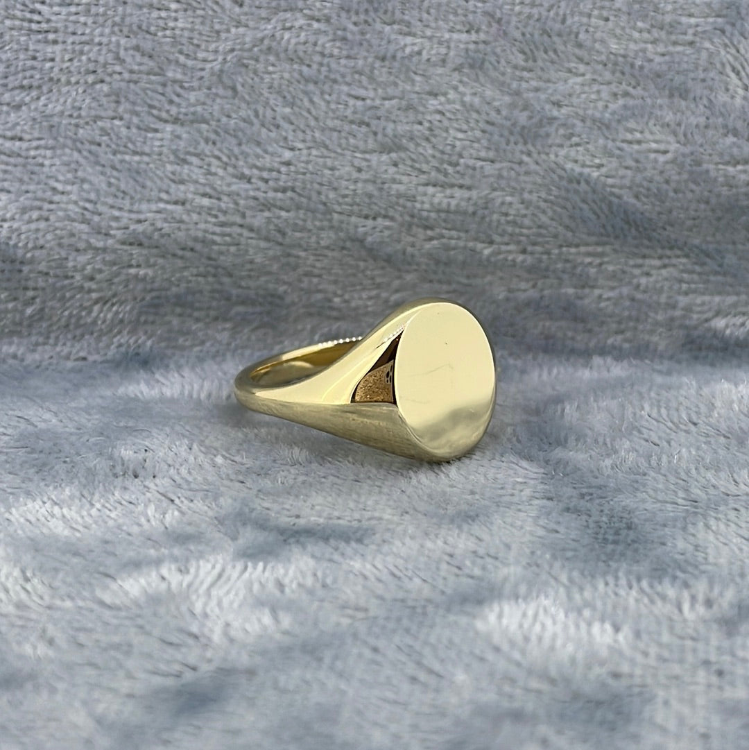 R0797 9ct  Signet ring Size K S9H 11x10