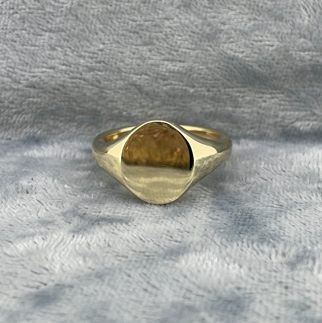 R0710 9ct Signet ring 13x11mm 9YST4 – Alex Appleton Jewellers