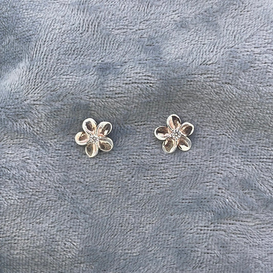 E3575 Sil Studs C.Z Flower stone centre SDE297